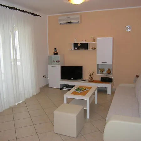 Apartments Biljana For Relaxing Holidays In Baska Baska (Krk) Exterior photo